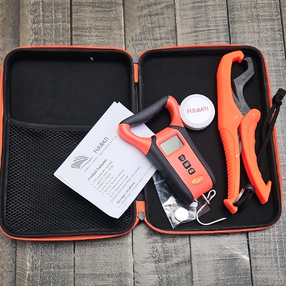 Fulgati Digital/Waterproof Fish Scale And Clamp with Carry Case